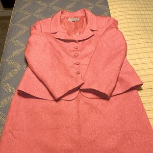 First Lady Fierce: Petite Women’s Suit